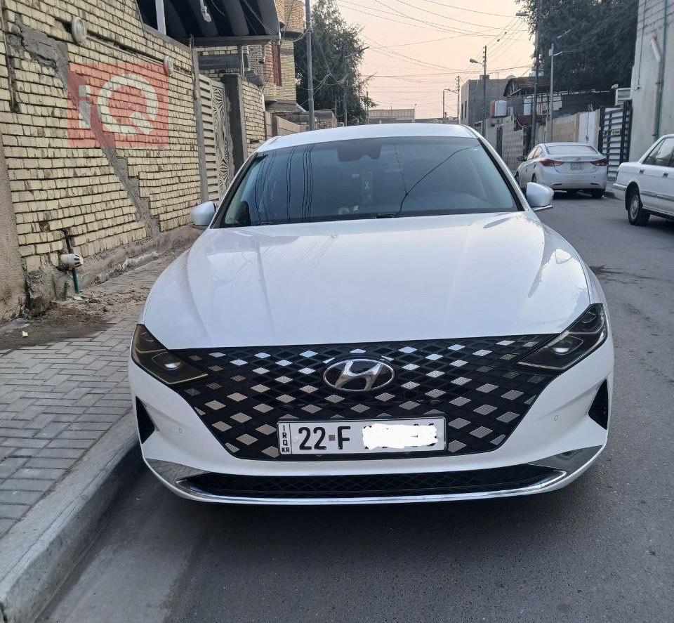 هيونداي أزيرا